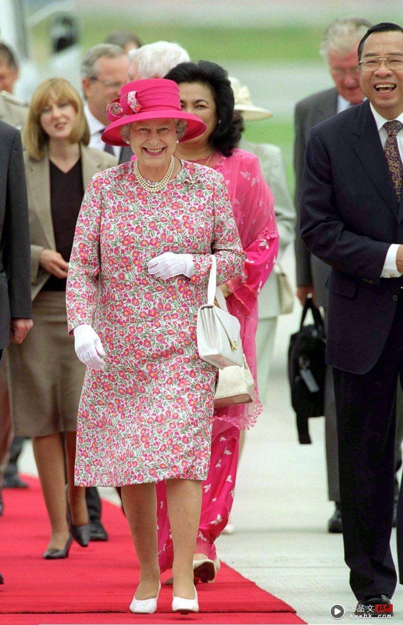 Style I 英女王8个衣着穿搭趣事！女王在公共场合只穿过一次裤子？ 更多热点 图1张